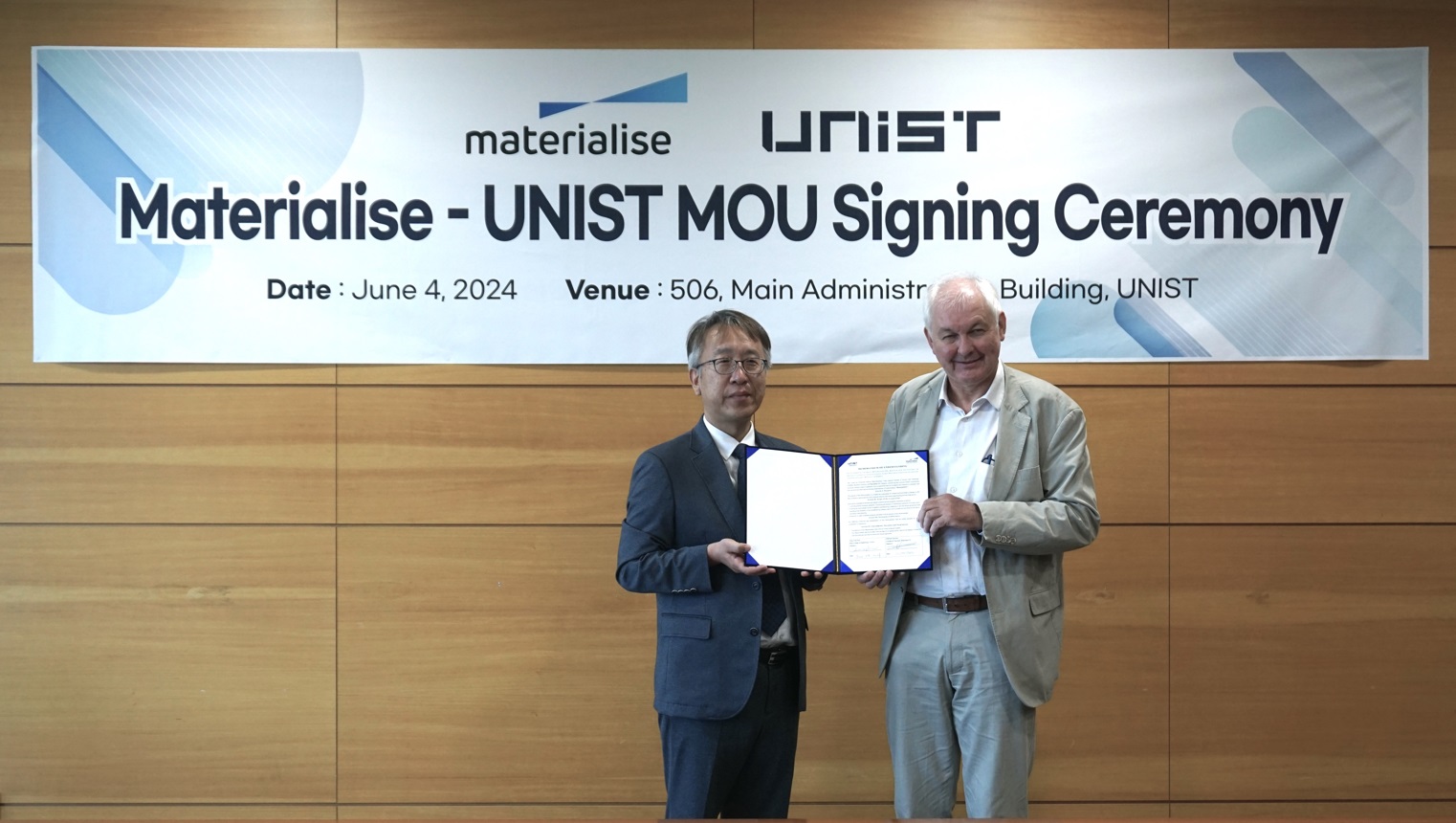 From left are Dean Sung Youb Kim of UNIST College of Engineering and Wilfried Vancraen, the Founder, and CEO of Materialise Inc. l Image Credit: 3D Printing Convergence Technology Center, UNIST