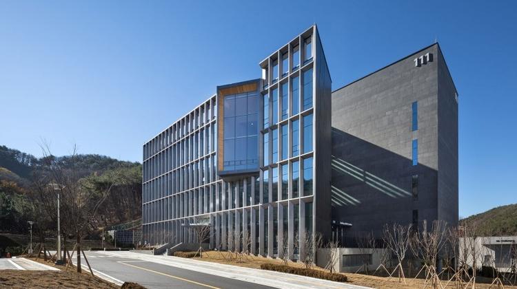 UNIST Opens World-Class Battery Research Center