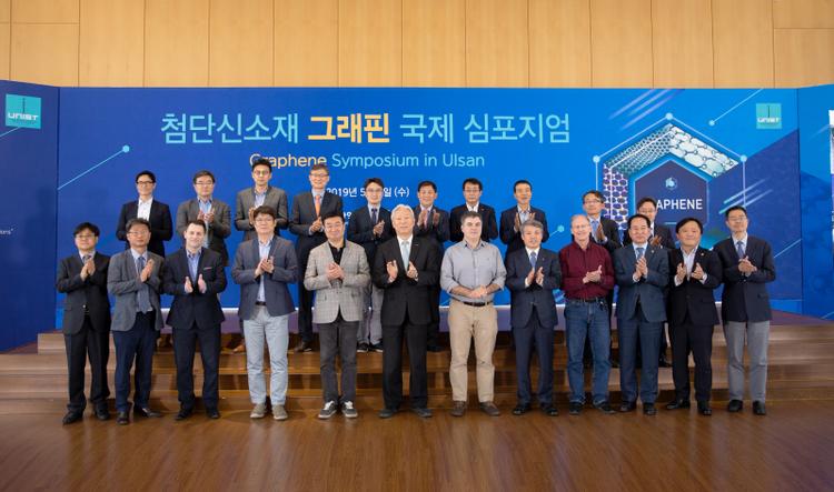 The Successful Completion of 'Graphene Symposium in Ulsan'