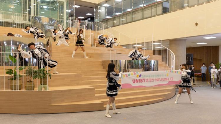 UNIST Library Unveils Multi-purpose Cultural Space!