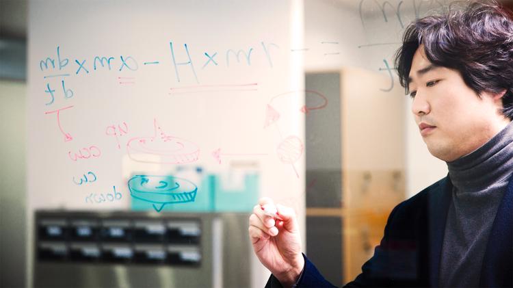 기초과학-응용기술 잇는 다리, ‘신소재공학’에 빠져보세요!