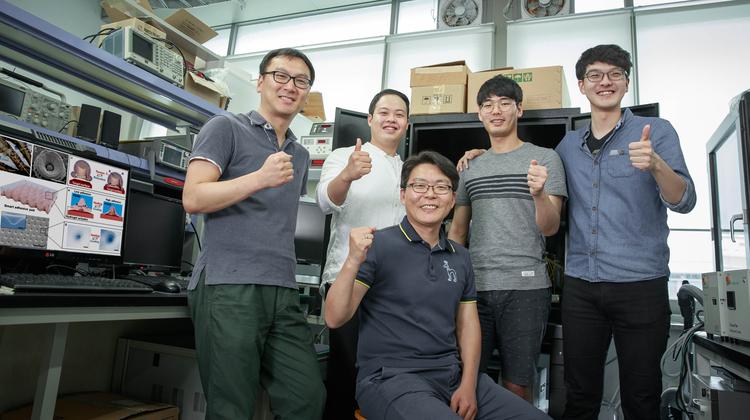 “더우면 붙고 차가우면 떨어진다”… 문어 빨판 접착판